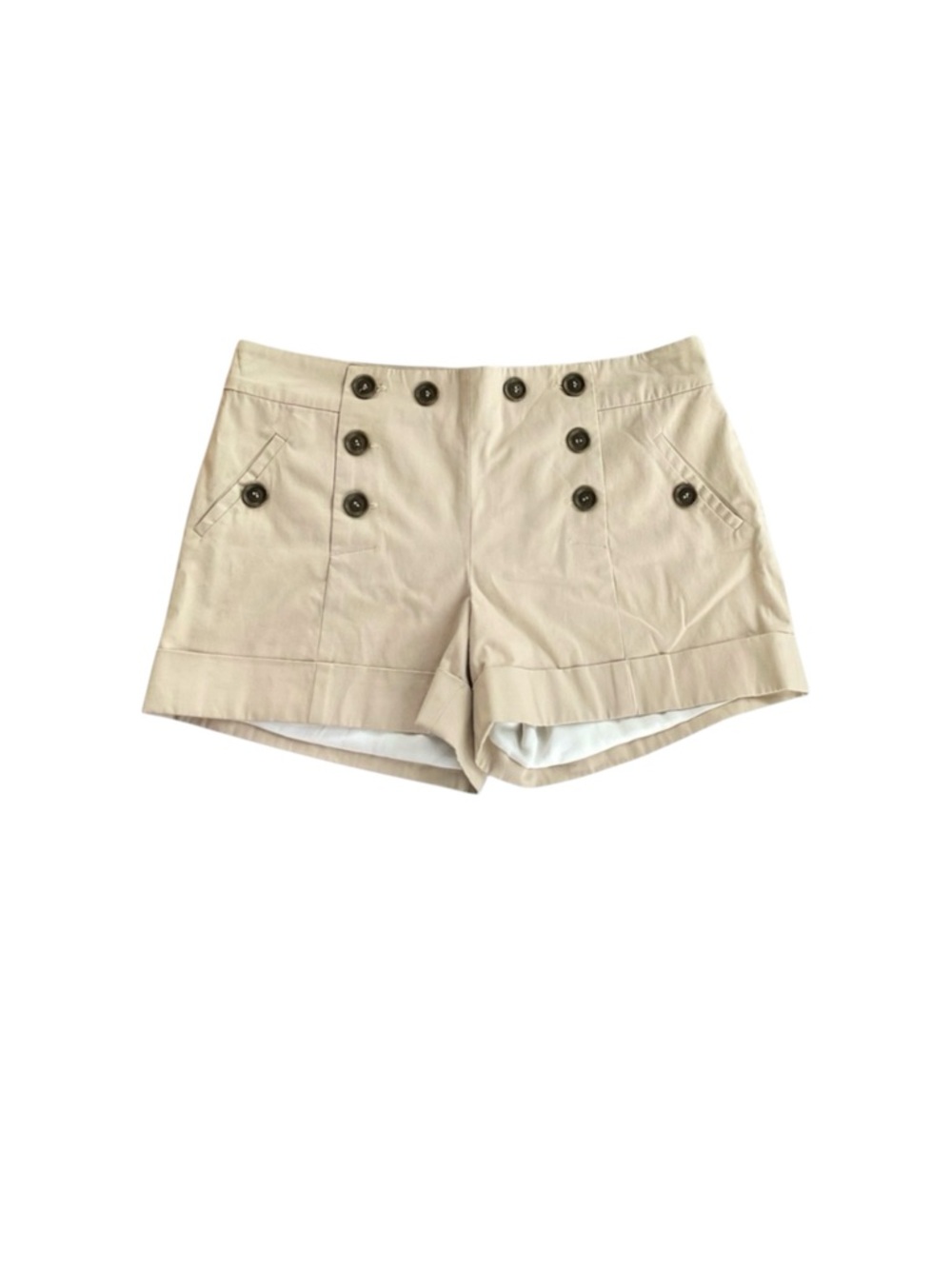 Cache Button Front Shorts - Picture 2 of 10